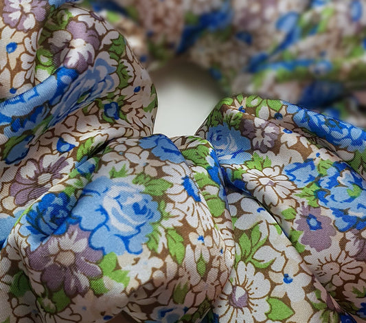 shop premium quality Silk hair scrunchies online, hair scrunchies for women,اكسسوارات شعر نسائية,منتجات الشعر الكيرلي