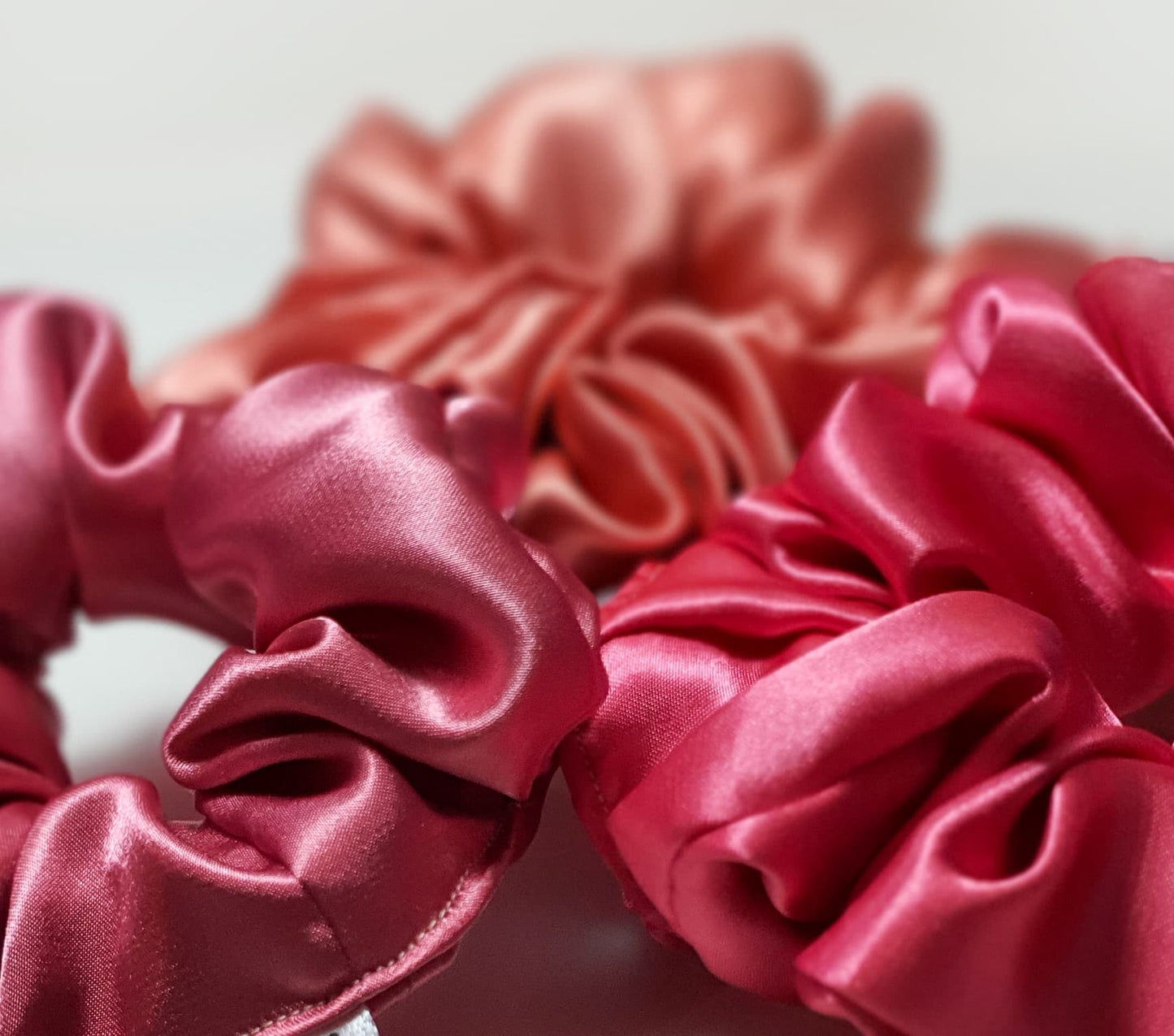 BEST HQ Satin scrunchies (set of 3) Blush Pink - BY soft&elegant women hair accessories